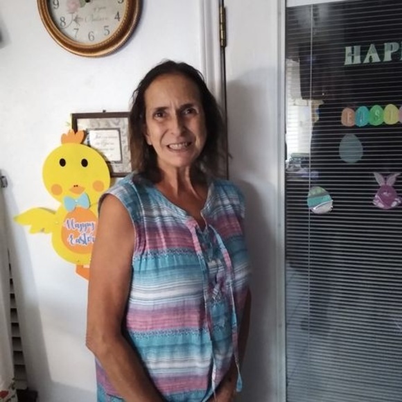 Meet your Posher, Sharon - Picture 1 of 1